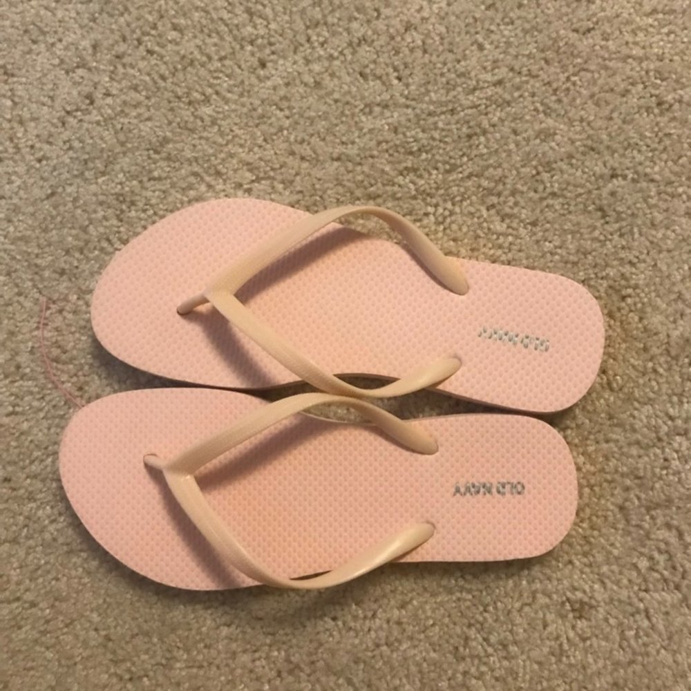 Old navy flip flops